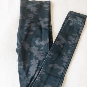Spanx Seamless Leggings